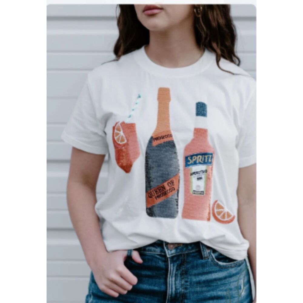 Queen of Sparkles “Queen of Aperol Spritz” Graphic Tee | Size XS